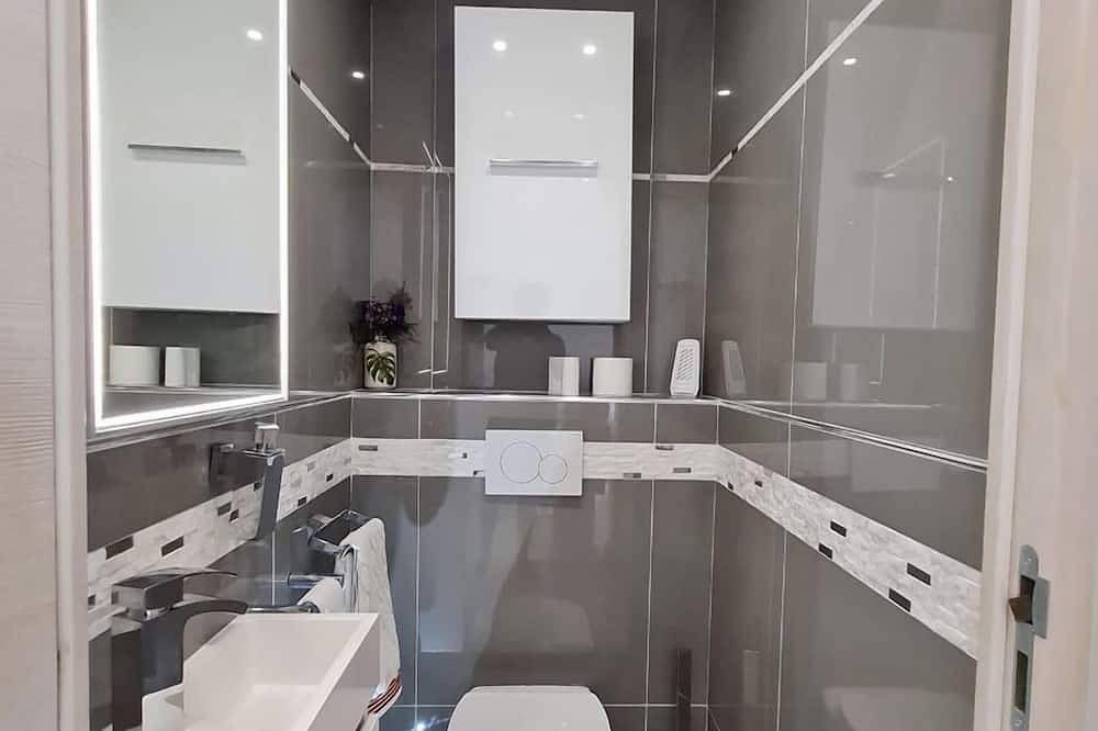 Entire apartment, Exceptional appartement to 10 mn from Champs Elysées in Neuilly-sur-Seine, Hauts-de-Seine