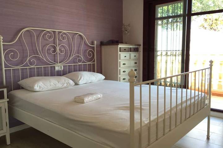 Nouvelle villa familiale avec piscine privée chauffée à l'énergie solaire in Los Balcones, Torrevieja