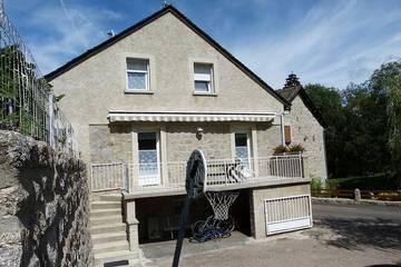 Gîte pour 4 personnes, avec balcon à Antrenas