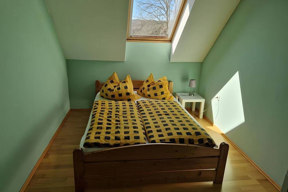 Ganze Wohnung, Ferienwohnung 'Goelz' mit Seeblick, Wlan und Klimaanlage in Bad Schussenried, Landkreis Biberach
