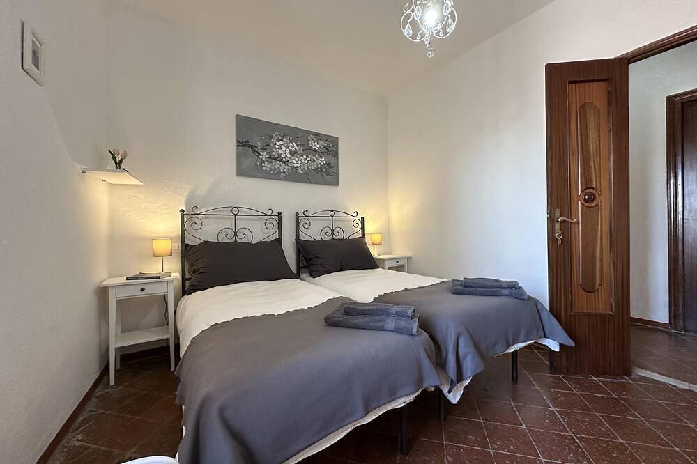 Casa Monti 8 Pax by Villasretreats with pool, Bbq near Cinque Terre and Versilia in Licciana Nardi, Val di Magra