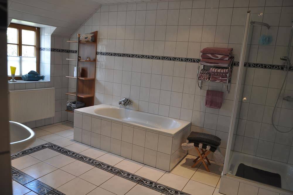 Ruhige, modernes 4**** Dtv Ferienhaus in der Eifel nahe des Nationalparks in Sistig, Kall