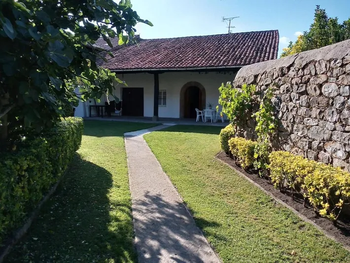 Casa de vacaciones para 7 personas, con jardín y vistas - 1