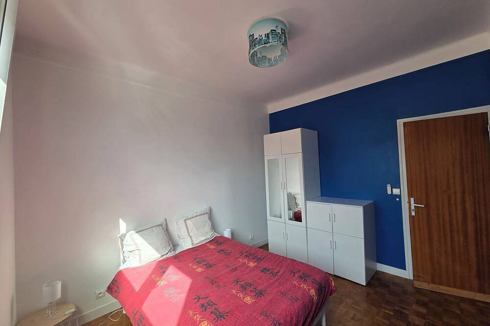 Appartement entier, Peut accueillir 14 voyageurs, spacieux, grande terrasse. in Montreuil, Seine-Saint-Denis