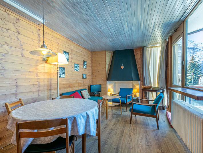 Gîte pour 5 personnes, avec balcon, animaux acceptés dans Office De Tourisme De Val D Isere - 2
