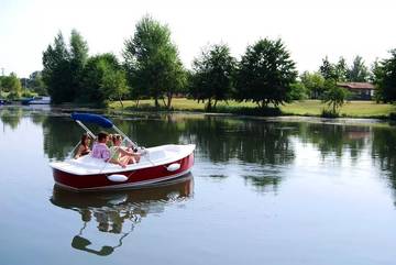 Camping pour 6 Personnes dans Castelmoron-sur-Lot, Région de Marmande, Photo 4