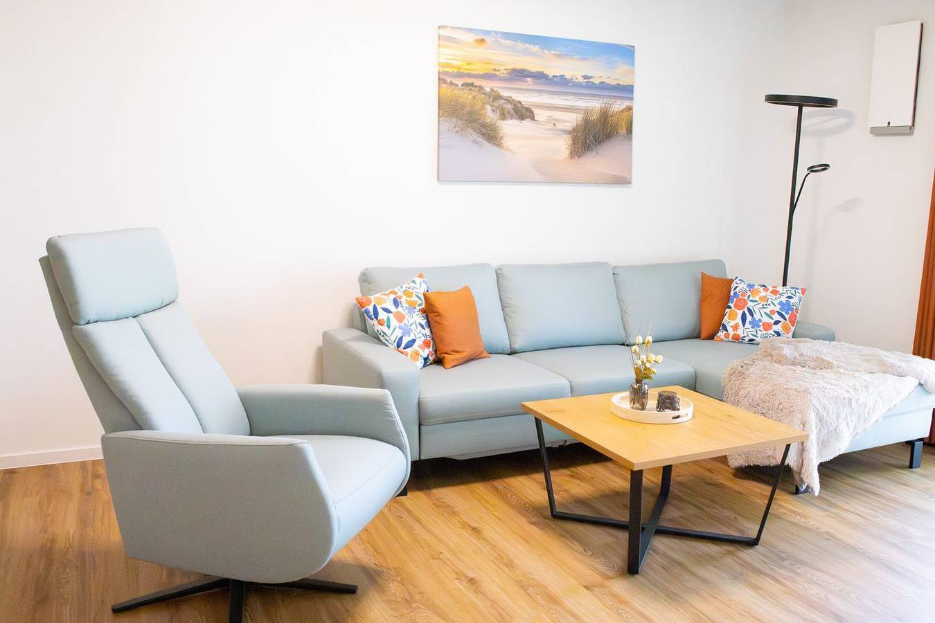 Apartamento entero, Schöne Tiet – Frische Auszeit. Modern. Terrasse mit Rasenfläche. Strandnah. in Tossens, Butjadingen