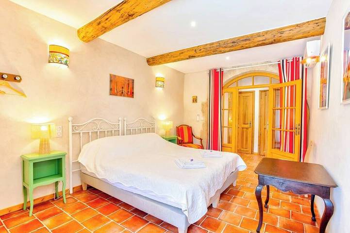 Gîte pour 8 personnes, avec piscine et jardin, animaux acceptés à Lagamas - 4
