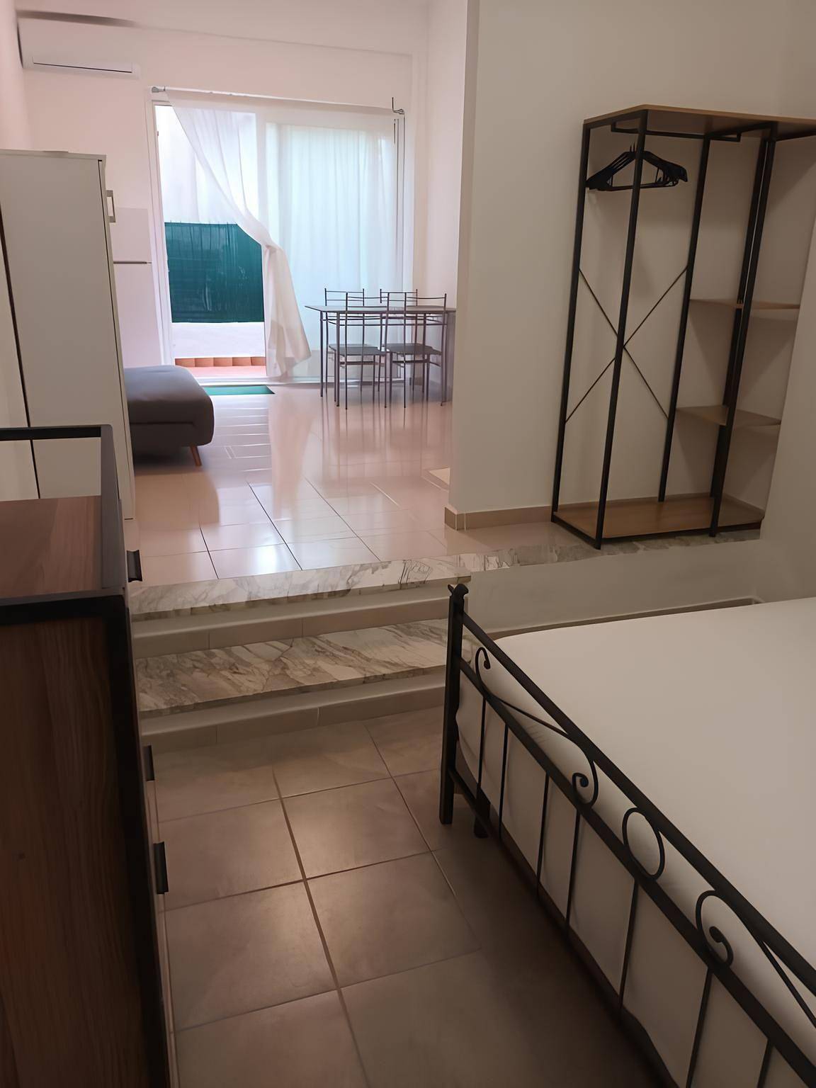 Entire holiday apartment, Flat 'Ange 25' beach location in Schisò, Giardini-Naxos