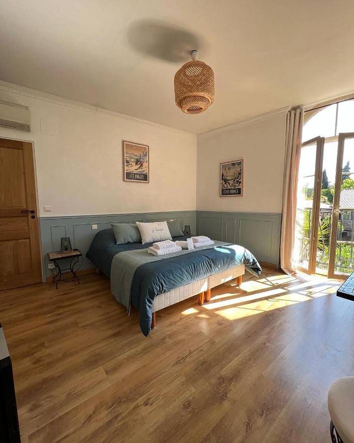 Location de vacances pour 3 personnes, avec sauna et piscine ainsi que jacuzzi et jardin à Prades - 4