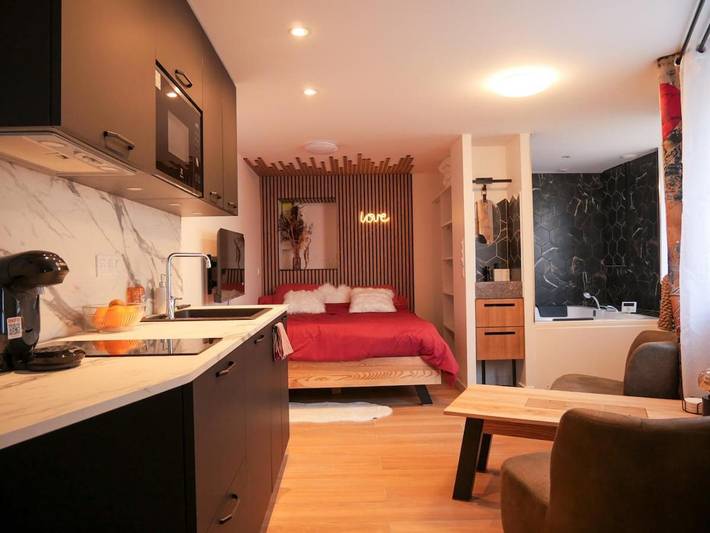 Location de vacances pour 2 personnes, avec jacuzzi à Bourg-en-Bresse