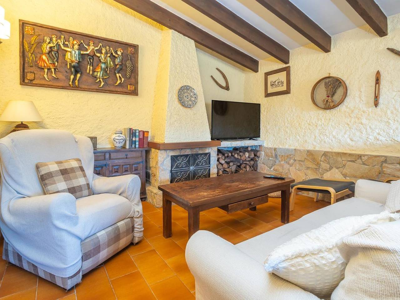 Ganze Ferienwohnung, Ferienwohnung für 8 Personen mit Garten in Foixà, Niederampurien