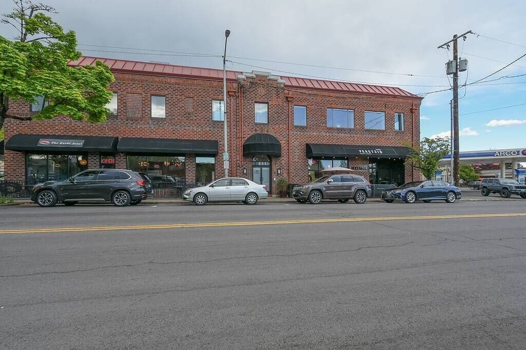 Ganze Wohnung, Große eklektische 1 Br über Restaurant 15 Minuten zu Pdx in Camas (Washington), Washington