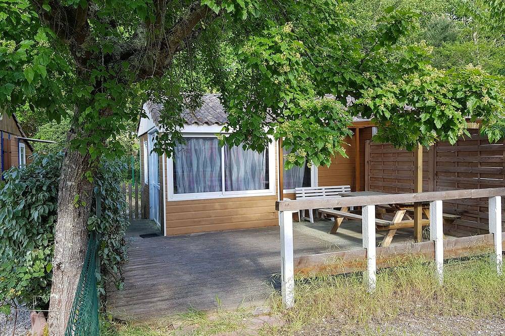 Chalet 20m2 in holiday village with peaceful pool in Arcachon in Gujan-Mestras, Arcachon region