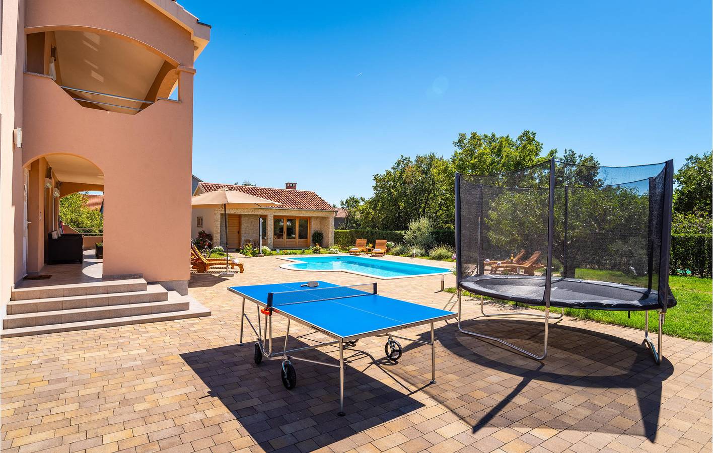 Ferienhaus für 8 Personen mit Whirlpool in Poličnik, Zadar