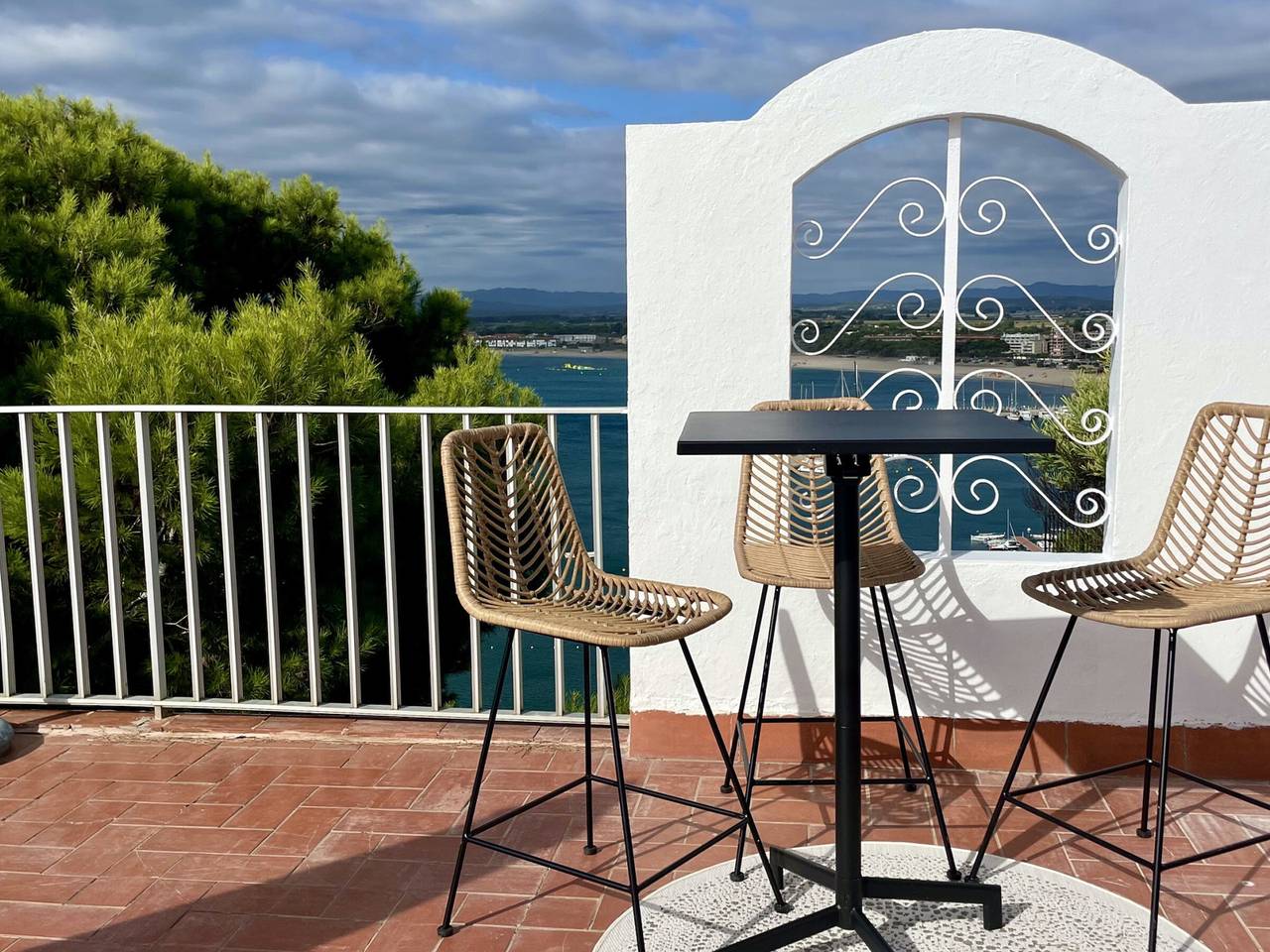 Mediterrane Villa mit 3 Schlafzimmern, Terrasse, atemberaubende Aussicht in l'Estartit, Torroella de Montgrí