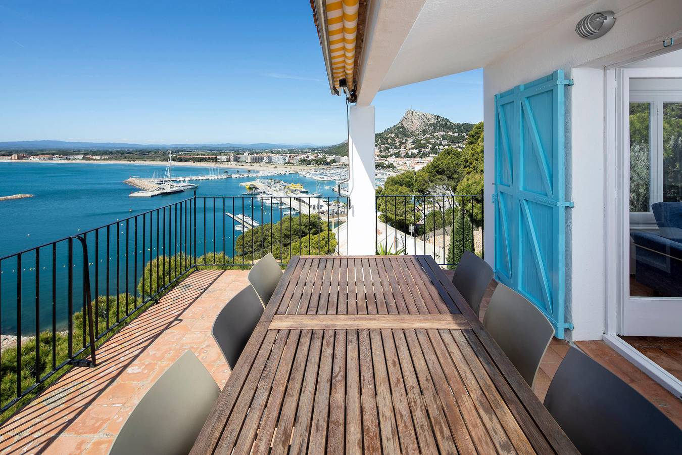Maison 12 Adultes Vue Sur Mer in l'Estartit, Torroella de Montgrí
