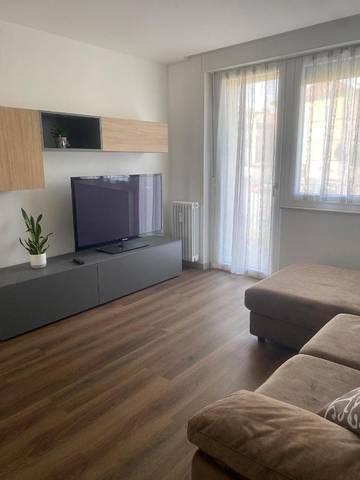 Gîte pour 5 personnes, avec vue et balcon à Cles