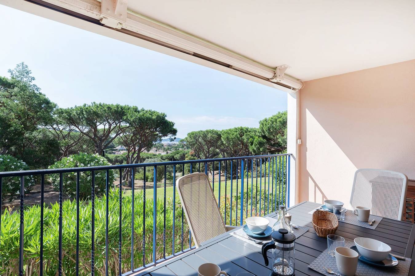 Ganze Wohnung, Ferienwohnung für 8 Personen mit Garten in Sainte-Maxime, Draguignan Region