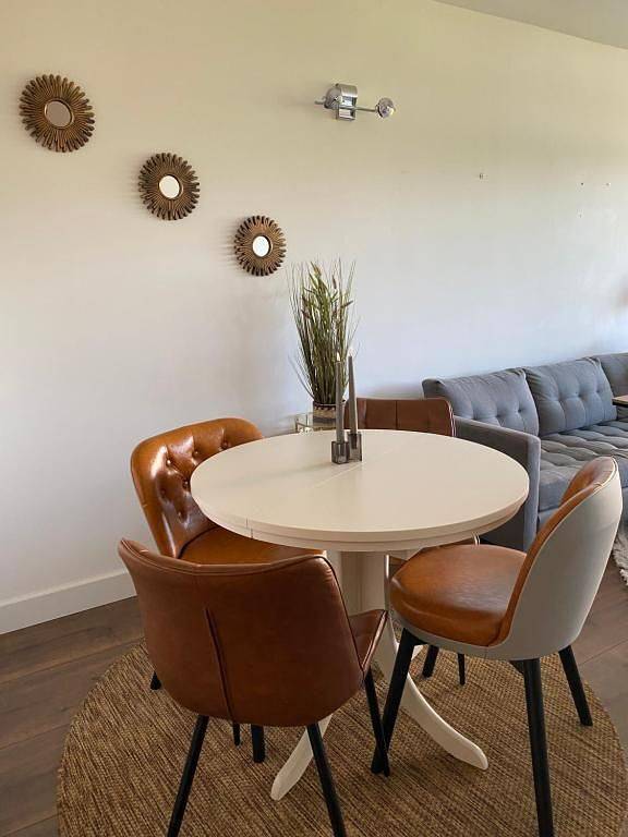 Ganze Wohnung, Komfortables Appartement mit Balkon und kostenfreier Nutzung des Hallenbads in Sierksdorf, Ostholstein