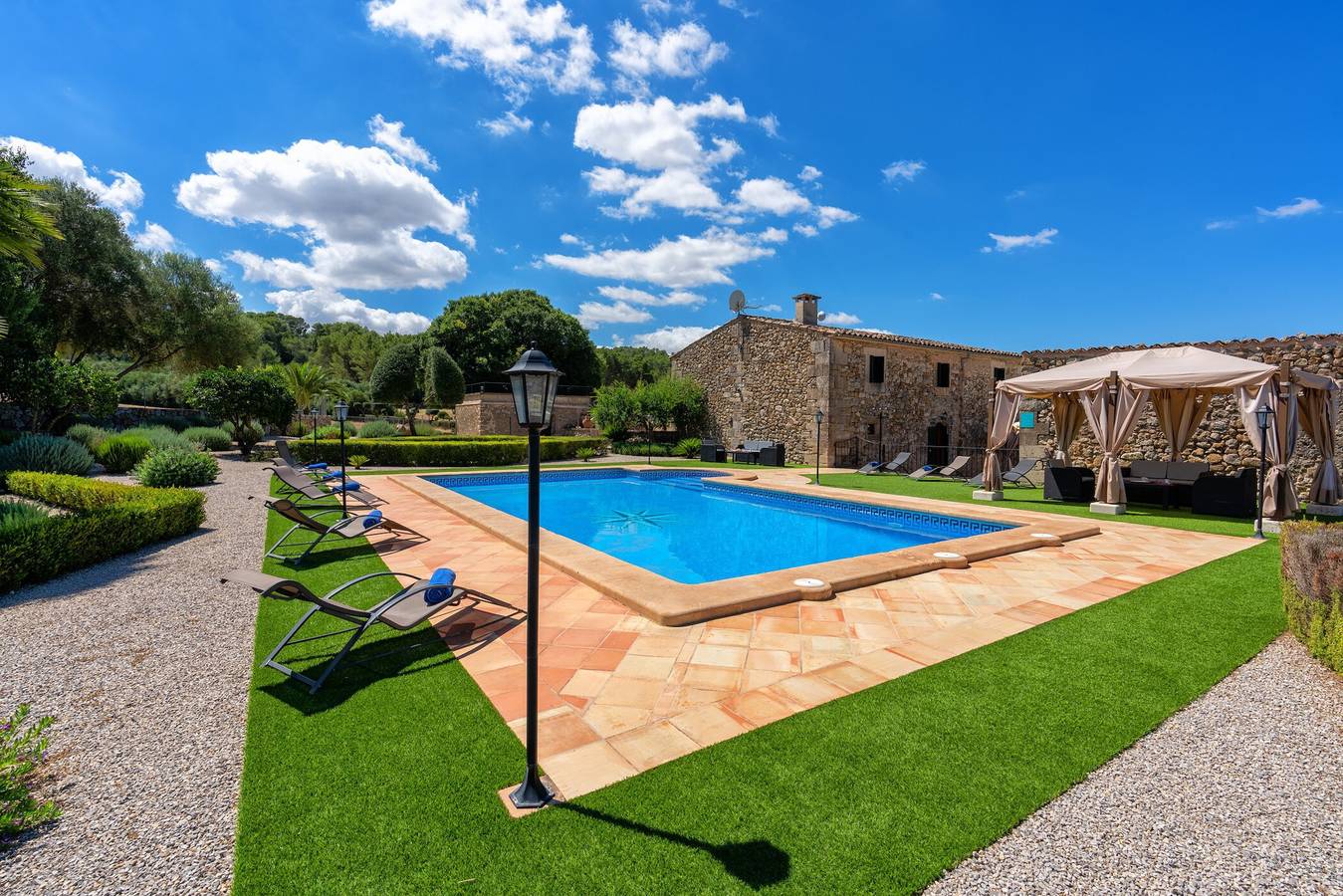 Ferienhaus 'Finca Son Roig' mit Bergblick, Wlan und Klimaanlage in Lloret de Vistalegre, Mallorca Inselmitte