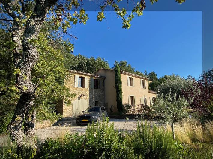 Gîte pour 2 personnes, avec piscine à Mollans-sur-Ouvèze