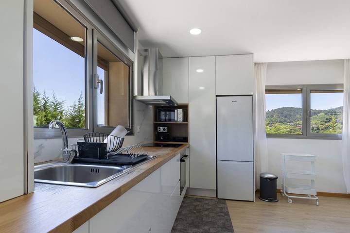 Holiday Home 'Al Do Paço - Between Braga and Geres' with Mountain View, Wi-Fi and Air Conditioning in Goães, Braga District