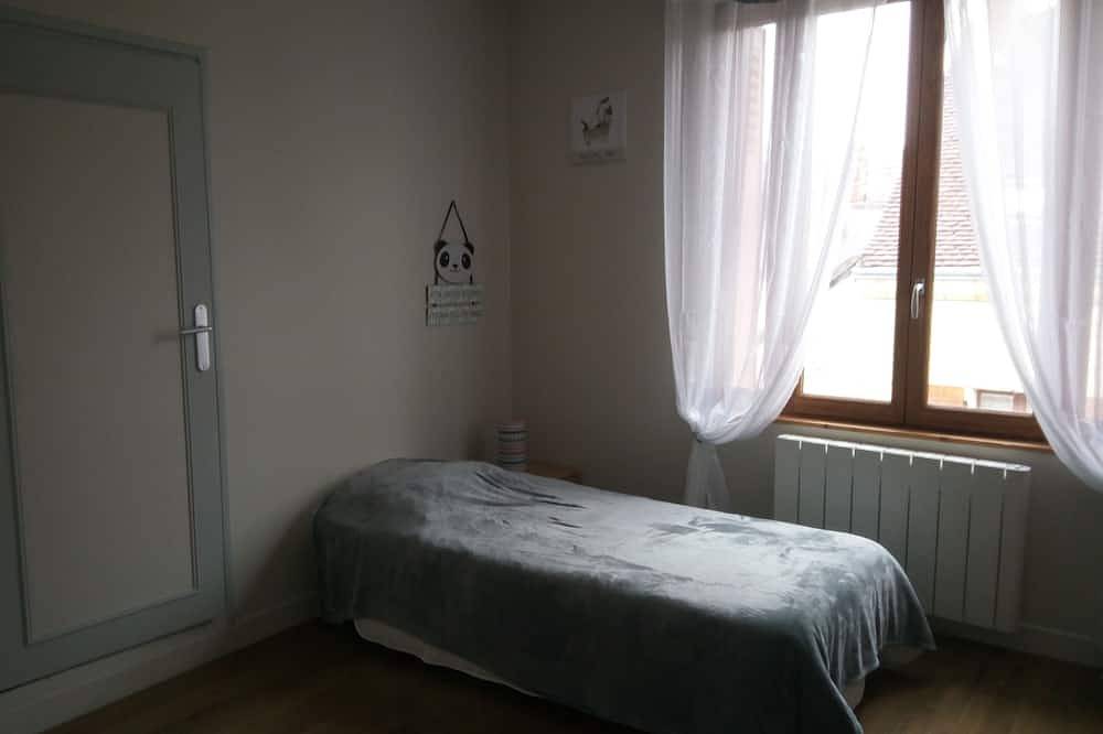 La Tribu du Zoo*** 8 pers Cosy - garden and parking Clos center Saint Aignan in Saint-Aignan, Romorantin-Lanthenay region