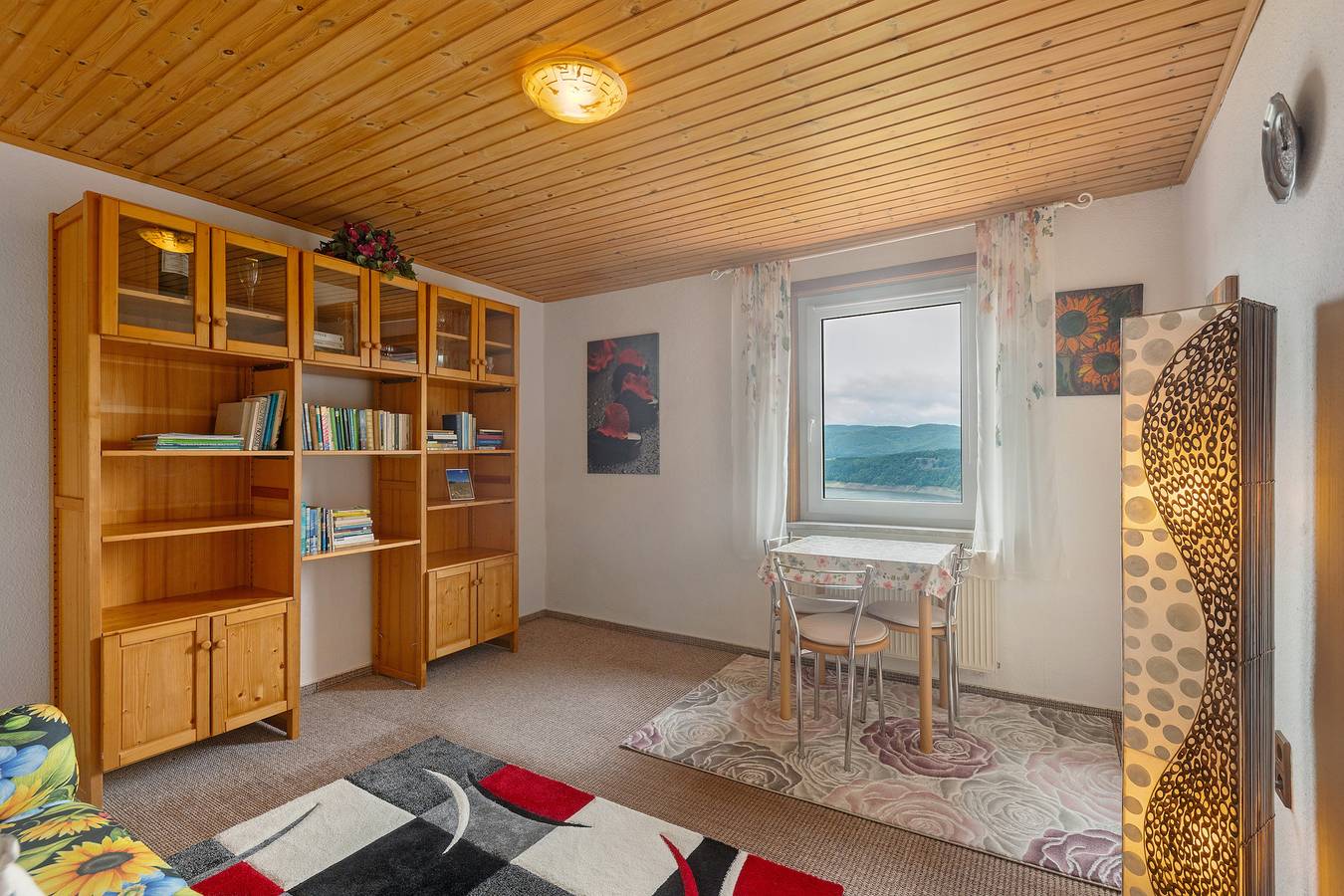 Ganze Wohnung, Ferienwohnung 'Reiher Mit 2 Schlafzimmern' mit Blick auf den See und Wi-Fi in Waldeck, Waldecker Land