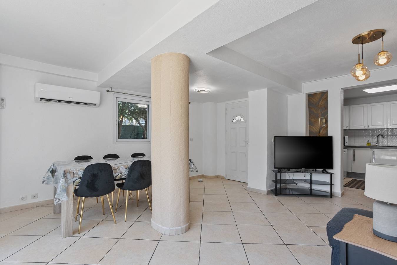 Ganze Wohnung, Courtille Plage – Naturnahes Refugium am Meer in Fréjus in Fréjus Plage, Frejus
