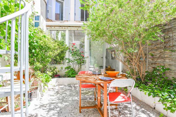 Gîte pour 4 personnes, avec terrasse, adapté aux familles dans Le Vieux Port (Marseille)