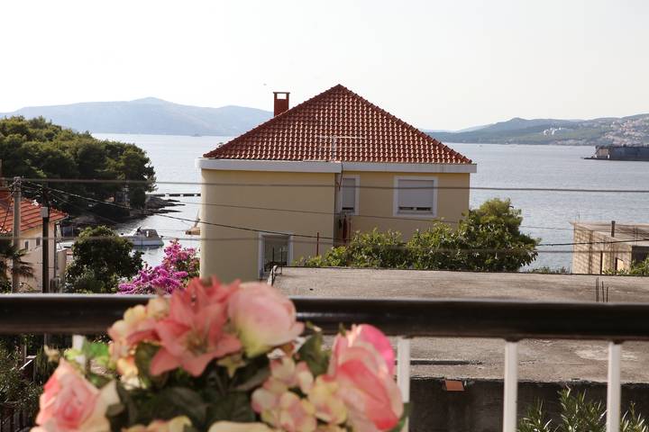 Vakantiewoning voor 6 personen, met balkon/terras, met huisdier op Čiovo