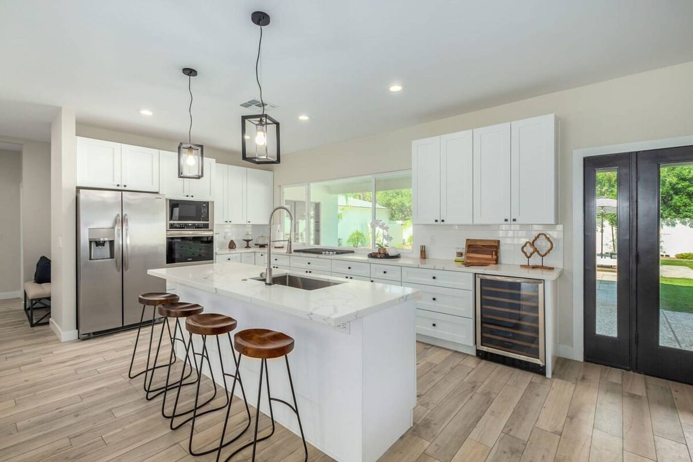 Modern Arcadia Estate Htd Pool Bikes Chef Kitchen in Phoenix, Maricopa County