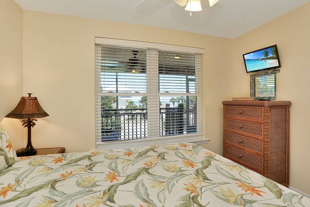 Easy Beach Access, Steps From The Beach, Single Level~ Sweet Destiny in Indian Pass, Cape San Blas