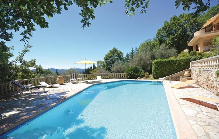 Location de vacances pour 8 personnes, avec vue sur le lac et piscine ainsi que jardin et vue à Spéracèdes - 3