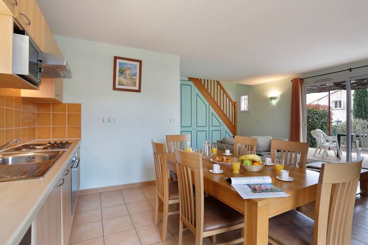 Location de vacances pour 8 personnes, avec piscine à Tourrettes - 3
