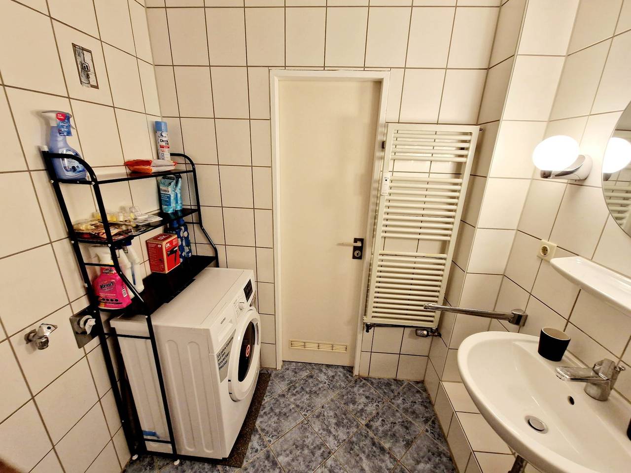 Ganze Wohnung, Gemütliches Apartment in Auerbach, 55 m², Bergblick in Bensheim, Bergstraße