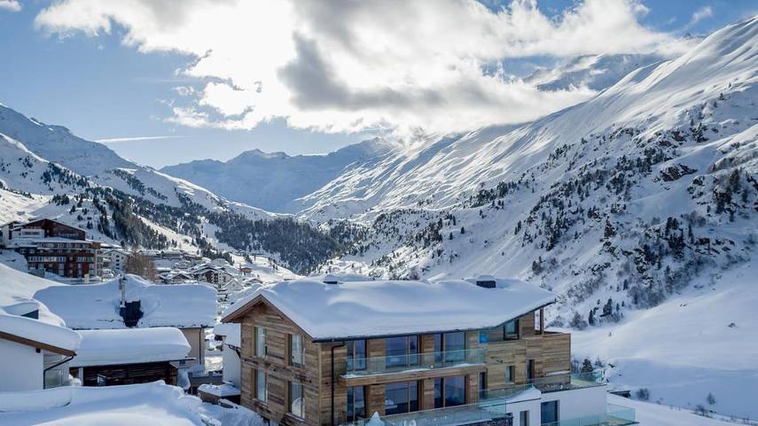 Apartmenthotel für 4 Personen, mit Terrasse und Pool sowie Sauna und Ausblick in Obergurgl
