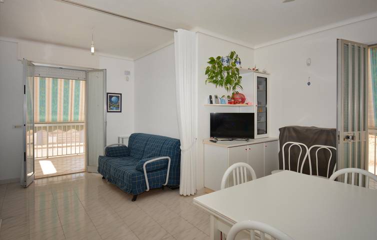 Escapada con vistas al mar: Elegante apartamento con terraza y aparcamiento in Casuzze, Santa Croce Camerina