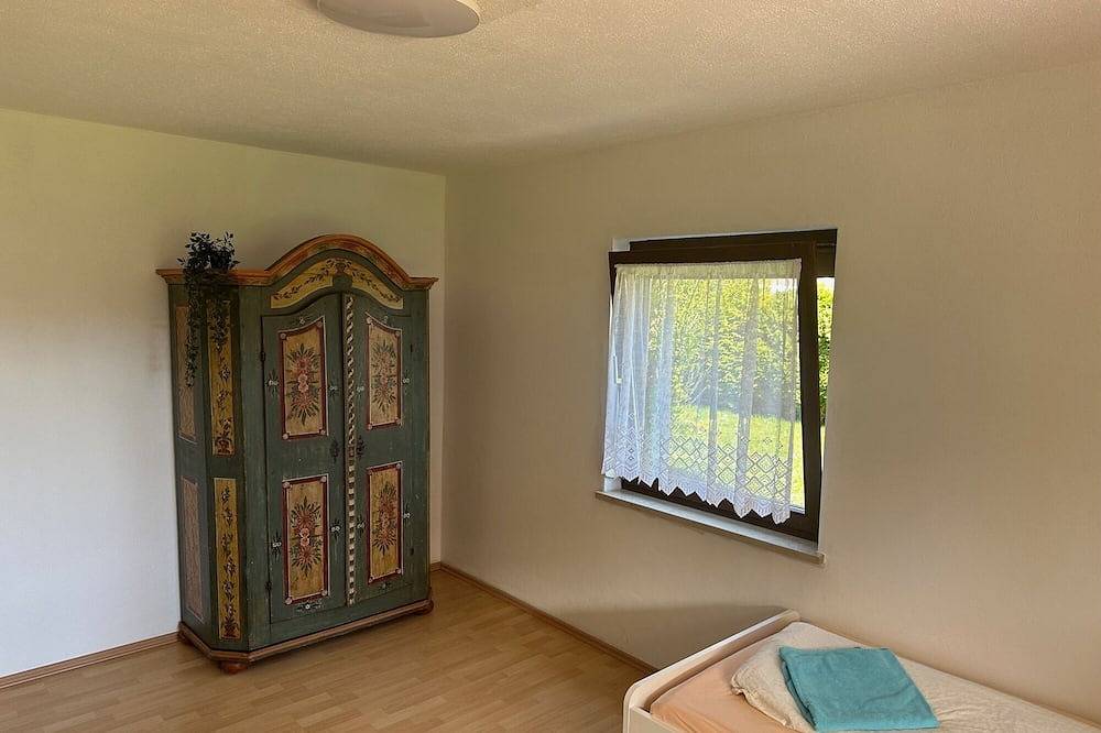Ganze Wohnung, Ferienwohnung/App. für 28 Gäste mit 135m² in Penzberg (295991) in Penzberg, Pfaffenwinkel