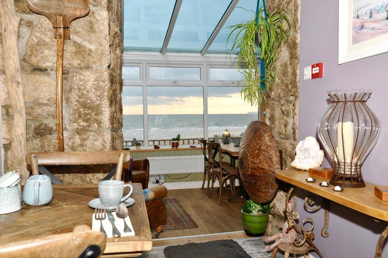Budget Double Room in Benllech, Isle of Anglesey