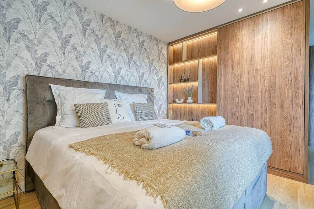 Apartamento entero, Bois de Vincennes - Luxury & Balcony - 4P in Saint-Mandé, Valle del Marne
