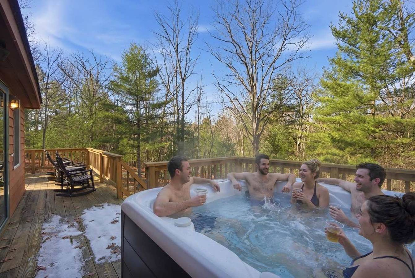 Family-Friendly Home w  Hot Tub     Fire Pit    Games in Deep Creek Lake