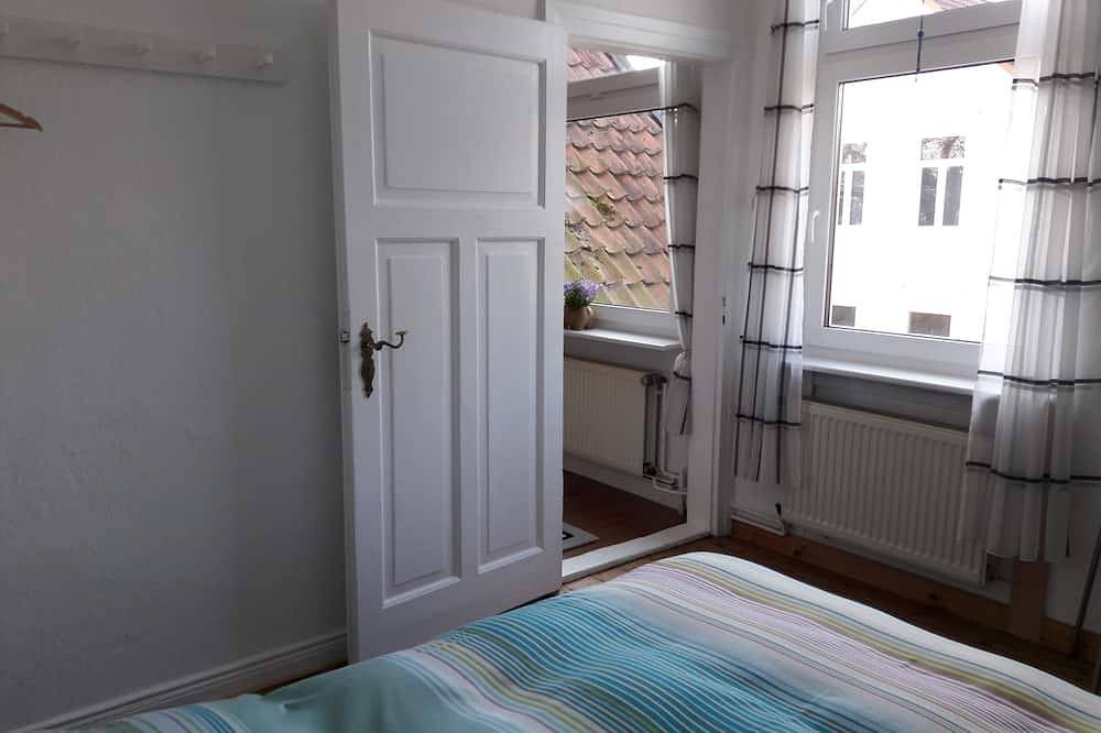 Ganze Wohnung, Schöne Ferienwohnung mit Garten, sehr nah am Stadtzentrum in Celle, Aller-Leine-Tal