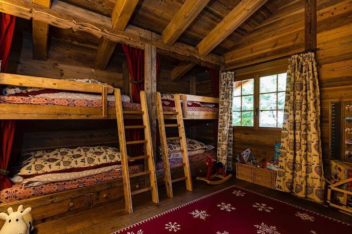 Gîte pour 14 personnes, avec jacuzzi, animaux acceptés à Mollens - 4