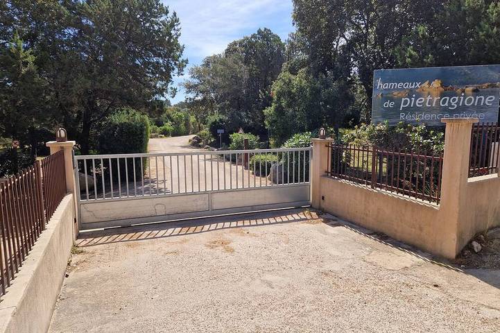 Appartamento intero, Appartement 27 M2 Baie De Santa Giulia Ideal Pour 2 Personnes in Santa Giulia, Porto Vecchio