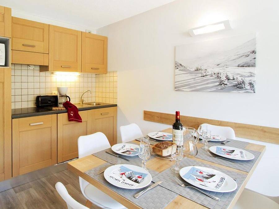 Résidence Odalys Référence Le Pelvoux - Appartement 5 personnes - 2 pièces 4/5 pers. in Plagne Centre, La Plagne-Tarentaise