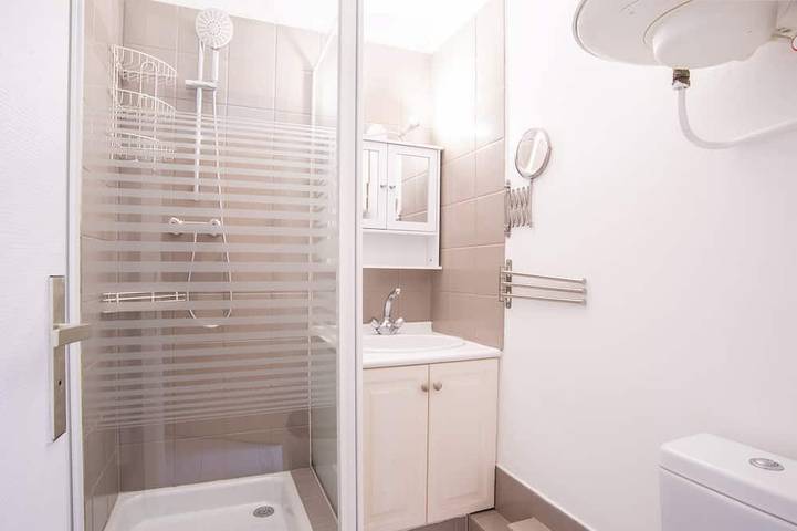 Gîte pour 2 personnes, avec jardin dans Plage La Favière - 2