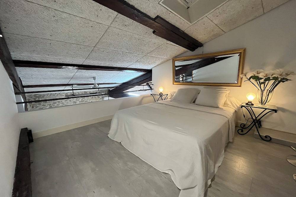 Entire apartment, Loft-holidy Appartement Spacieux à Proximité de la Plage in Pinet, Côte d'Améthyste