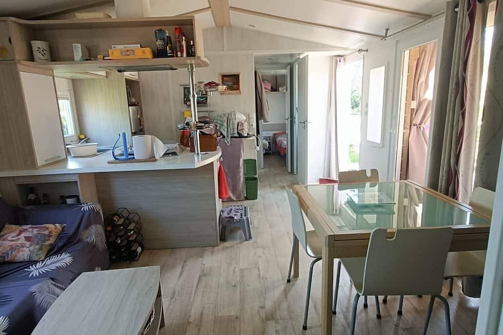 Mobil-home « Maison sur terrain de loisir » avec terrasse et jardin in Erdeven, Côte des Mégalithes